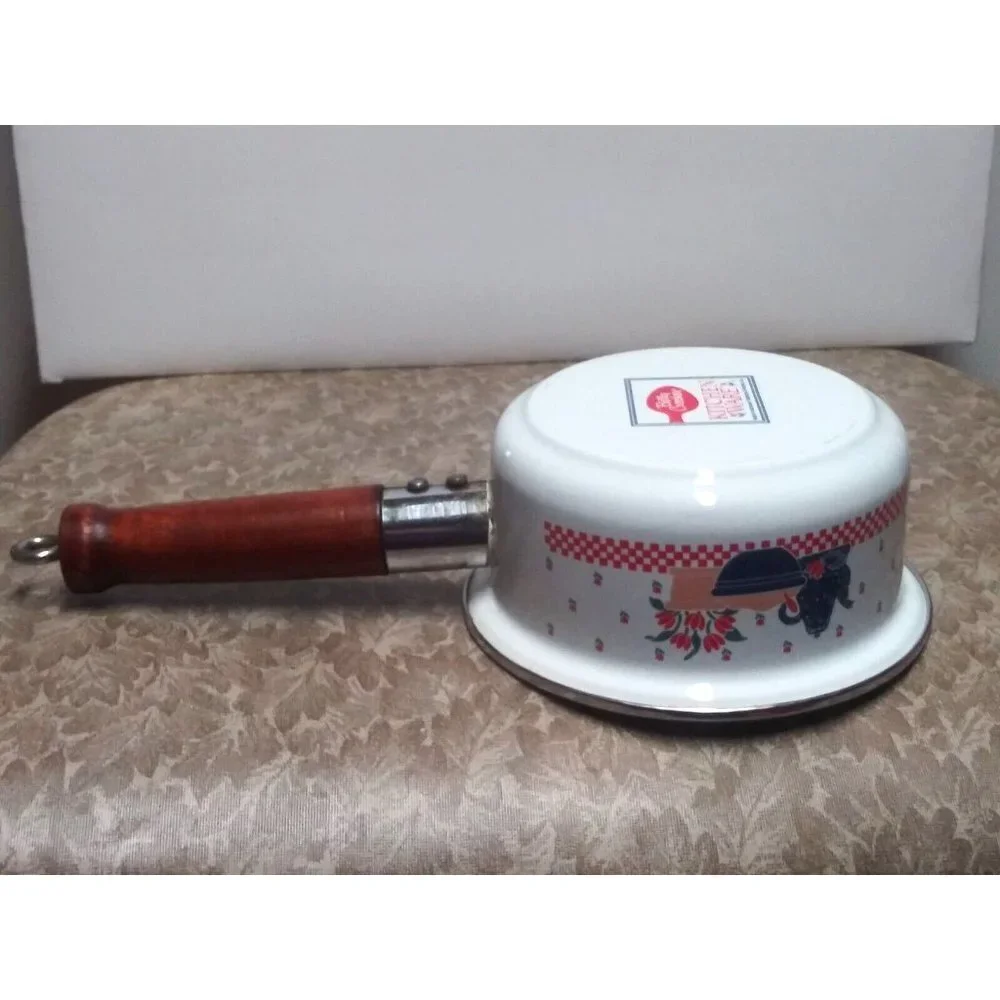 Vintage betty Crocker Enamel Sauce pan white printed 1 qt wood handle HTF RARE